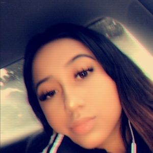 Meet your Posher, Ariana